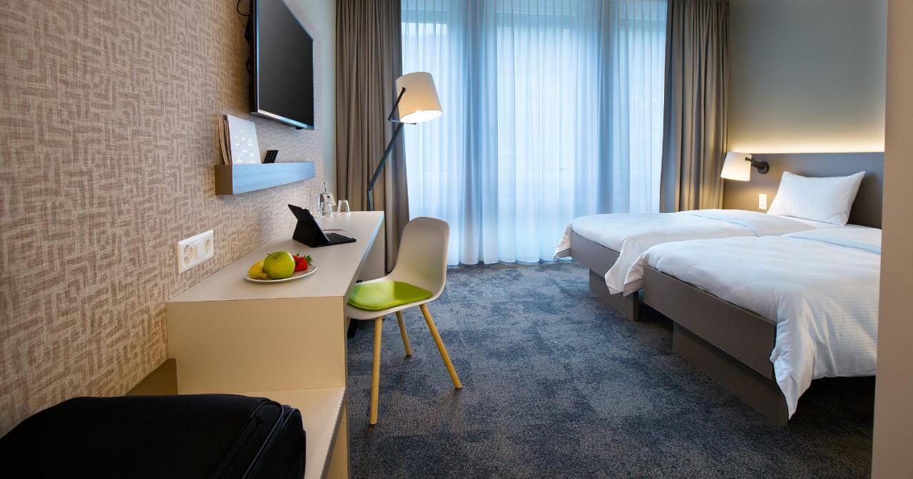B_Smart Motel Landquart Luaran gambar